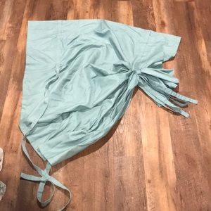 Single panel curtain.